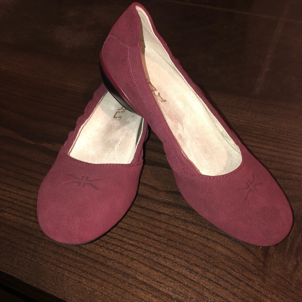 Kuru shoes